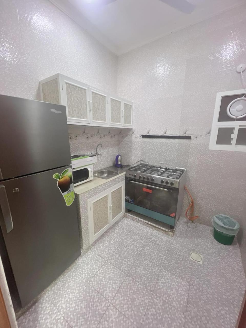 Golden Seasons Furnished 8 Apartamento Salalah