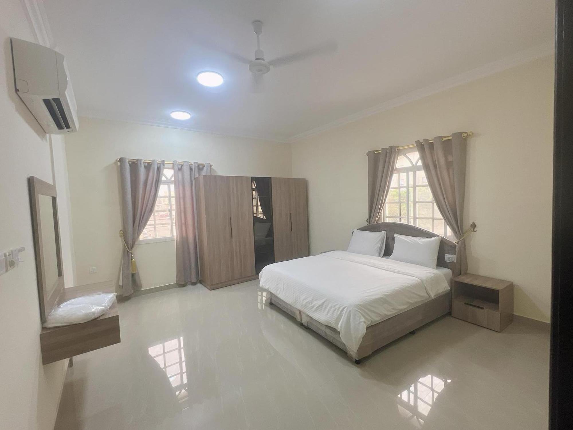 Golden Seasons Furnished 8 Salalah